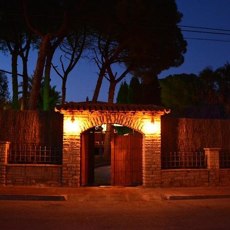 Villa Sitges El Ranch Amaizing Outdoor Areas Beaches at 10 minutes walk Sitges at 15 min drive AC Pool XXL Calafell Exterior foto