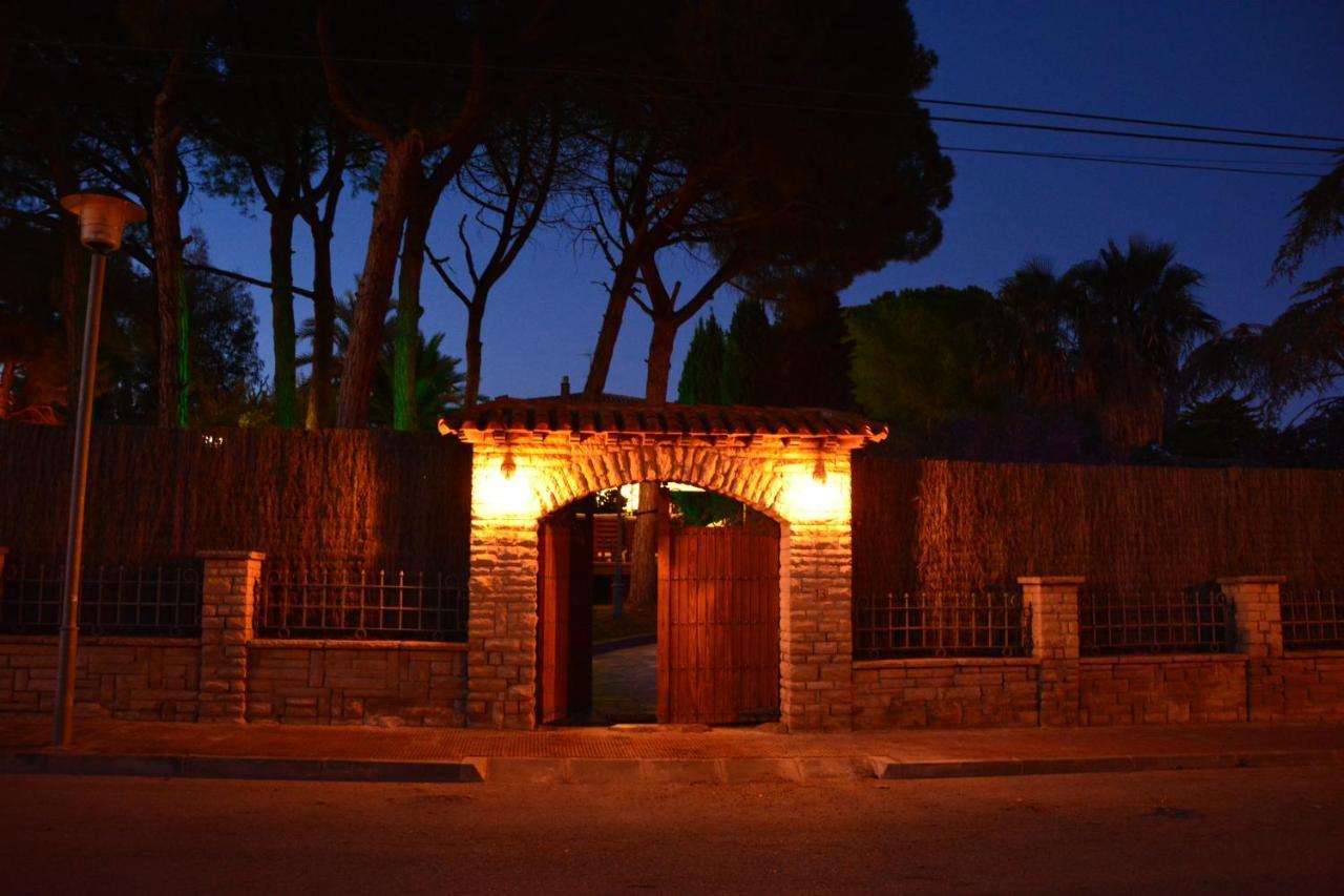 Villa Sitges El Ranch Amaizing Outdoor Areas Beaches at 10 minutes walk Sitges at 15 min drive AC Pool XXL Calafell Exterior foto